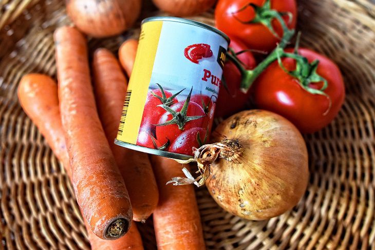 Pasta de tomate y verduras.