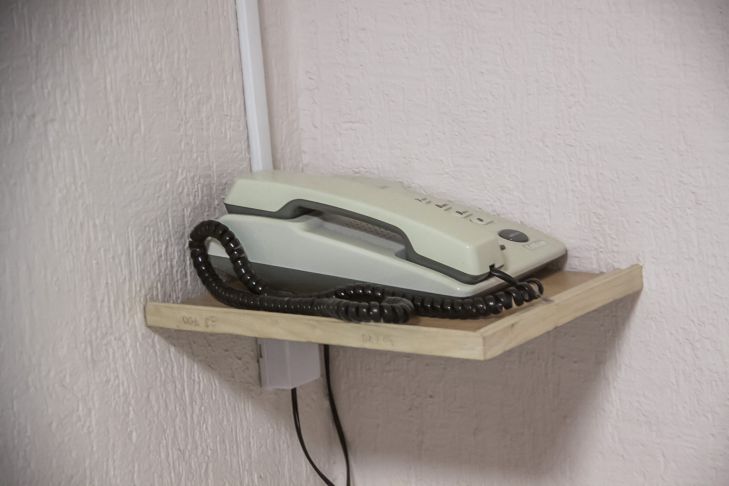 Étagère téléphonique