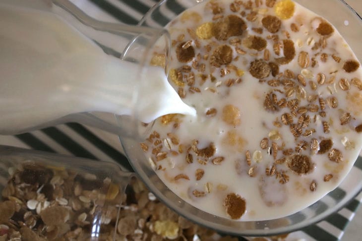 Muesli with milk