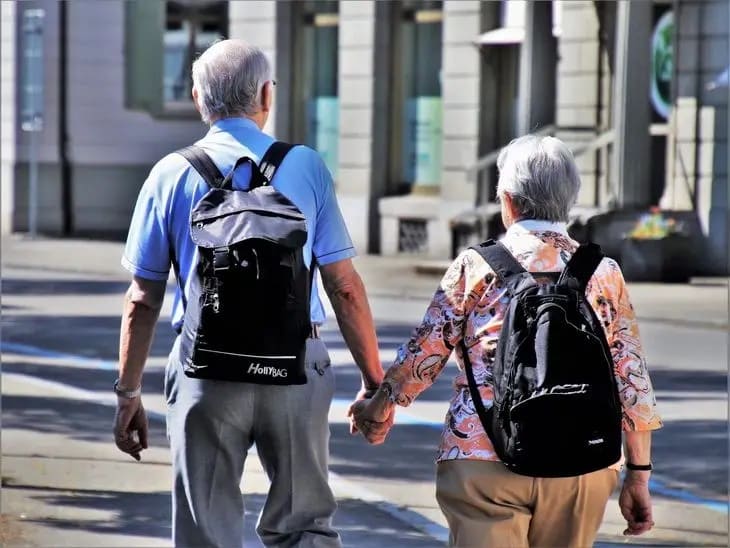 pareja de ancianos