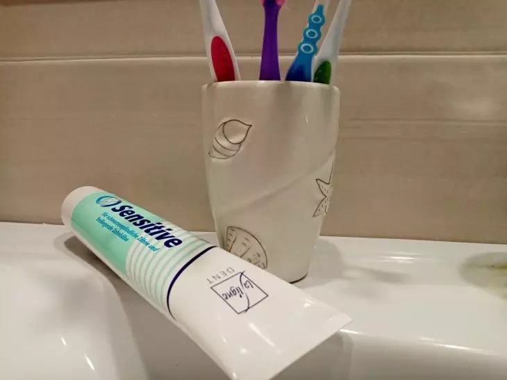 Toothpaste