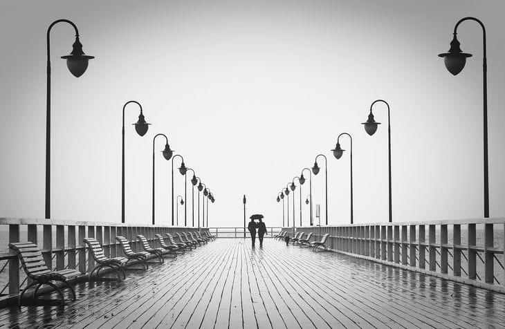 couple bridge 