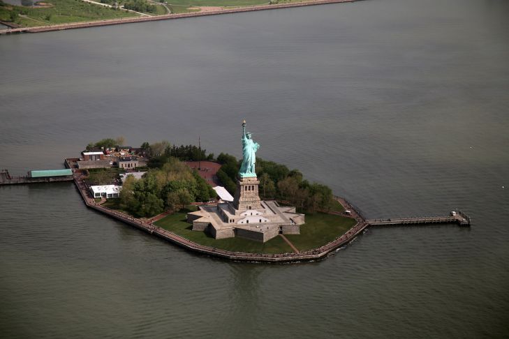 una estatua