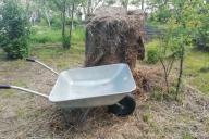 Straw wheelbarrow