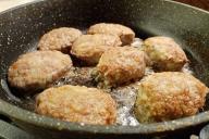 Frying pan cutlets